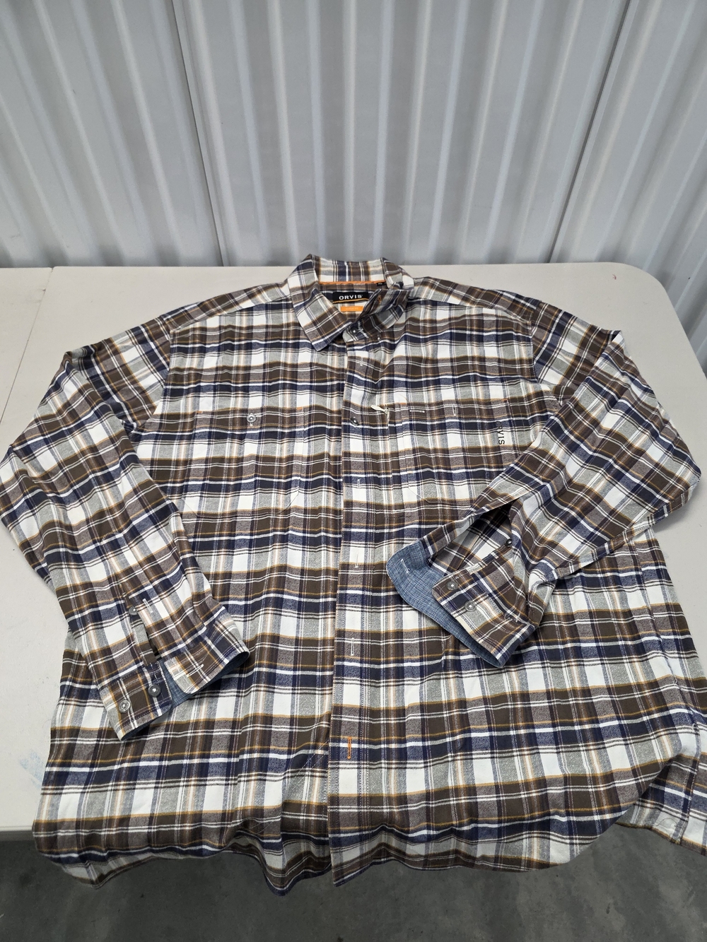 Orvis Active Fit Flannel Button Down Shirt Men's Size XL